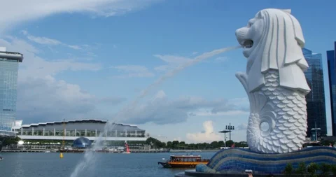 Pan at the marina bay Stock Footage 108768162