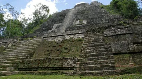 Pan of Mayan Temple Stock Footage 10849919