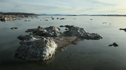 PAN MONO LAKE Stock Footage 10787870