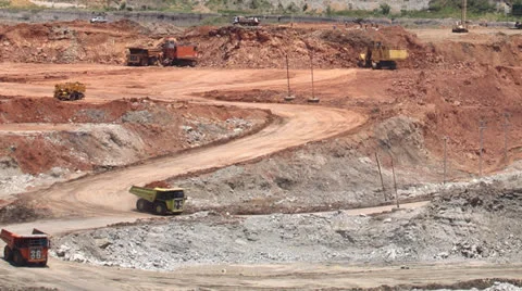 Pan open pit lignite mine Vídeo Stock 24619441