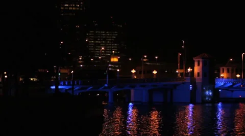 Pan over bridge changing l.e.d. colors 스톡 동영상 33547610