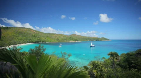 Pan over tropical bay Vidéo 477705