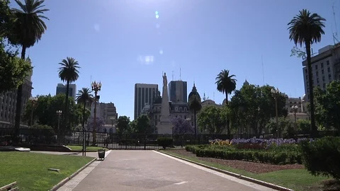 Pan from Pyramid to Casa Rosada at Buenos Aires Video stock 101942196