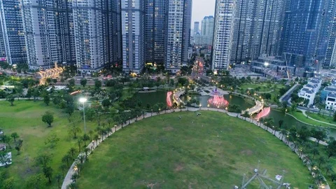 Pan right of centralpark Stock Footage 101948132