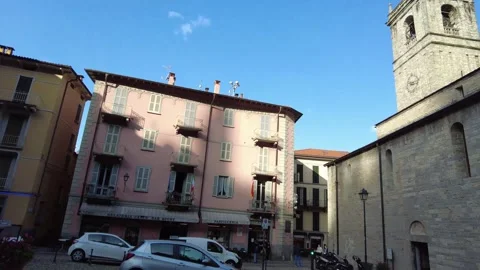 Pan right, Piazza Della Chiesa to Basilica of San Giacomo, Bellagio, Italy. Stock Footage 255885227