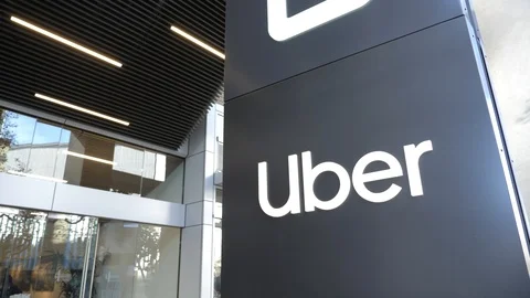 Pan Right Uber Offices Vídeos de archivo 121163600