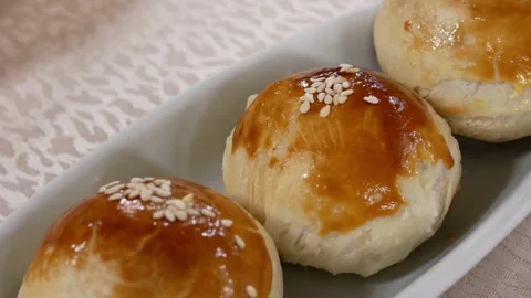 Pan shot of dim sum on table inside Chinese restaurant with 4k resolution. Stock Footage 103064810