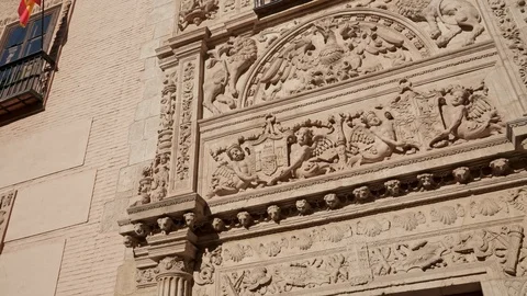 Pan shot left to right of facade of Archaeological Museum of Granada 스톡 동영상 124740185