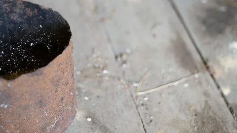 Pan shot of rusty old pipe 動画素材 88918930