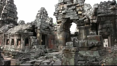 Pan of side of Banteay Kdei Video stock 10756433