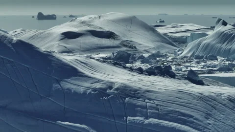 Pan of Textured Icebergs Stock Footage 292940762