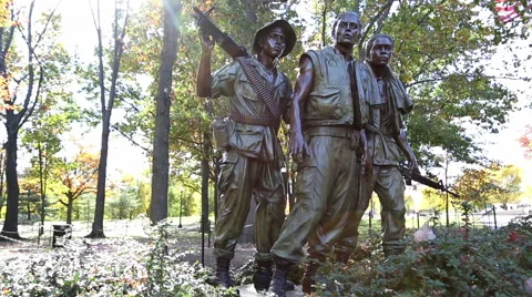 Pan of Three Soldiers Statue in Washington, DC Stock Footage 51470103