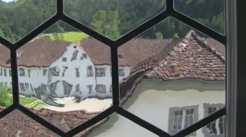 Pan through distorted glass Vidéo 10729983