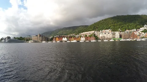 Pan view of Bergen, Oslo Видео 91809657