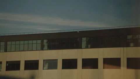 Pan view of brooklyn navy yard office building from left to right 스톡 동영상 251225615