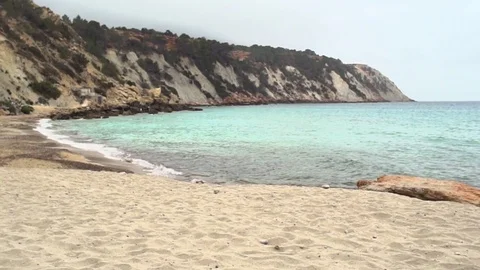 Pan view on Ibiza's beach Video stock 83045233