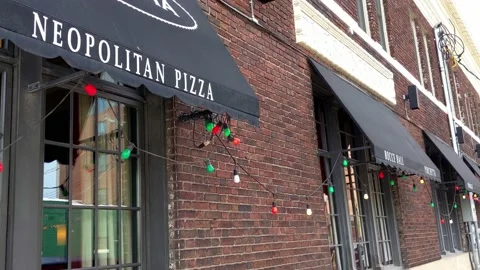 Pan view outside Ottava Via Restaurant in former Dime Bank building, Corktown Видео 133142719
