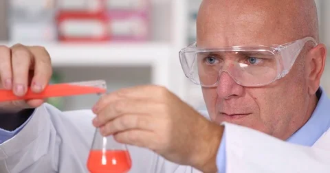 Pan View Pharmacy Technician Eye Protection Mix Drug Treatment Prescription 스톡 동영상 83673718