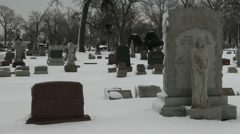 Pan of winter cemetery in Chicago Stock Footage 49756936