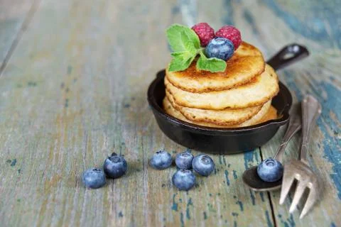 Pancakes with berries Foto stock