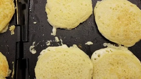 Pancakes Cooking Stockbeeldmateriaal 107208305