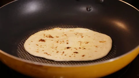 Pancakes, pancakes, thousand layer cakes, and oil cakes (6) Stock Footage 202260129