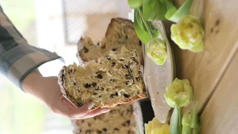 Panettone. Traditional Italian Easter bread with dried berries and chocolate Video stock 251748547