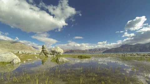 Pangong lake cloudscape reflection time lapse Ladakh India Stock-Footage 31746931