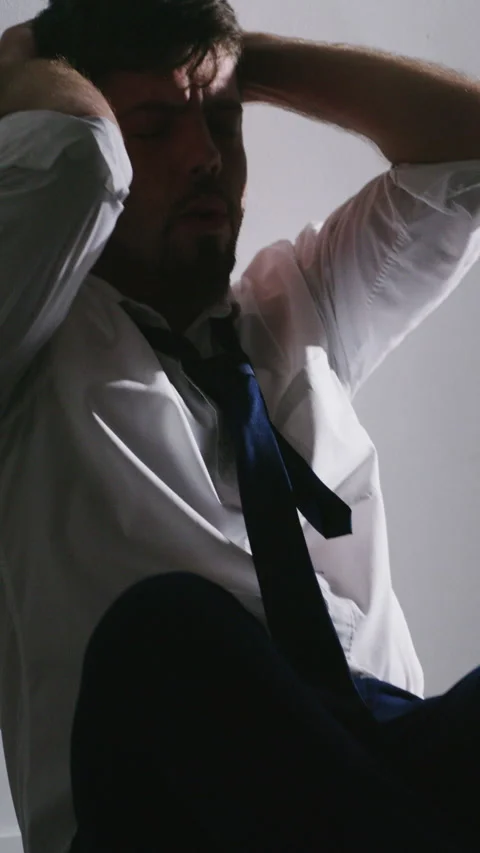 Panic attack, business man and tie in office for investment fail, bankruptcy and Stock Footage 324013998