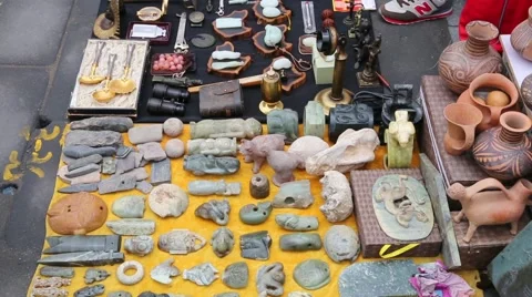 Panjiayuan Flea Market in Beijing - of best antiques market in China Stock Footage 57705953