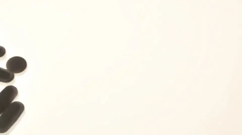 Panning across a row of pills Video stock 32243700