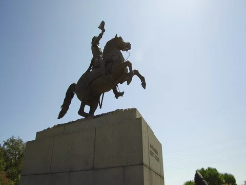 Panning around the Andrew Jackson statue in New Orleans, Louisiana. Stock Footage 81157406