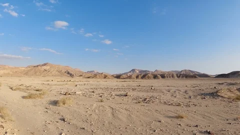 Panning On Desert Highway 스톡 동영상 123534587