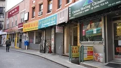 A look at Doyers St. in Chinatown during the COVID-19 lockdown : r/nyc