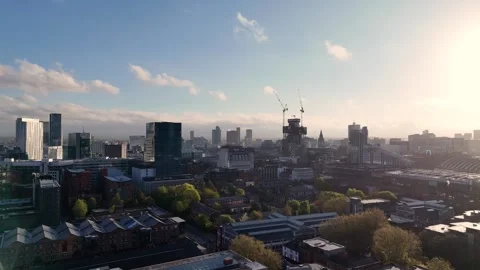 Panning left to right over Deansgate in Manchester Video stock 335634145