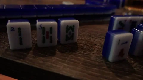 Panning mahjong tiles 動画素材 268137161