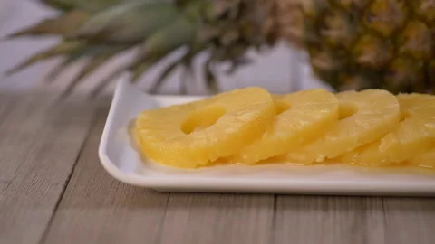 Panning of Pineapple Slices 스톡 동영상 130452198