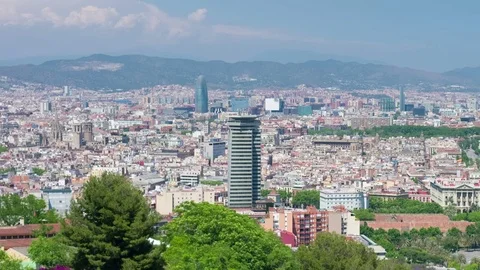 Panning to right zoom out timelapse of Barcelona Video stock 74380159