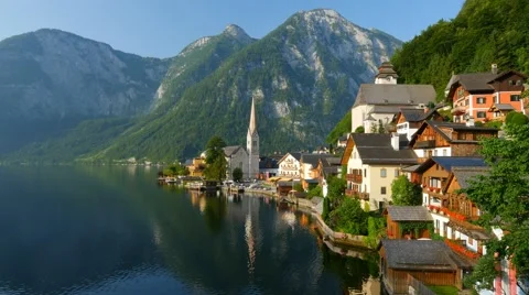 Panning shot of Hallstatt. Austria Stock-Footage 60076536