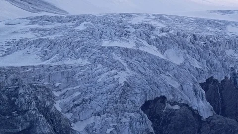 Panning shot of mountain glacier Stock-Footage 112354797