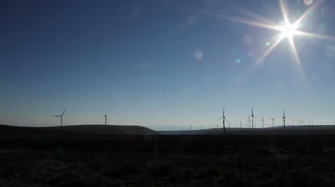 Panning shot of a wind farm in Central Washington 스톡 동영상 32246121
