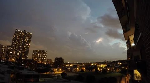 Panning Time-lapse: Lightning Storm Over Chicago (4K) 動画素材 53877106