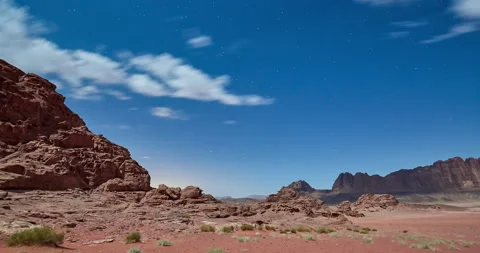 Panning time lapse night time scene in desert,Wadi Rum, Jordan Stock Footage 140642994