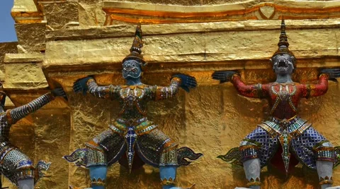 Panning video of warrior statues at the temple Wat Phra Kaeo Stock Footage 53201695