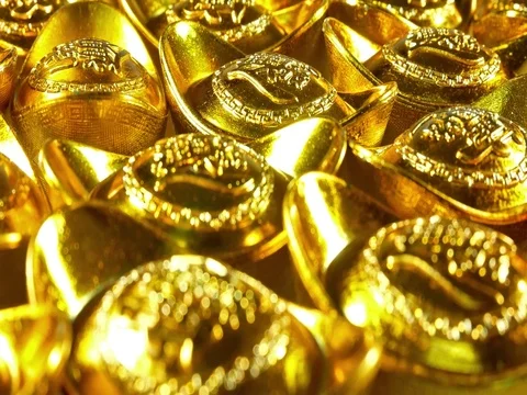 Panning view of the Chinese gold ingots. 動画素材 80744612