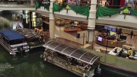 Panning view of interior of The Mines shopping mall in Seri Kembangan. Stock Footage 186571609