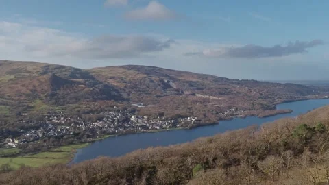 Panning View of Llyn Padarn from the Llanberis Viewpoint on a Clear Winter Day Stock Footage 330407990