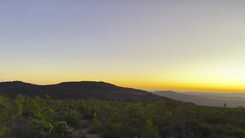 Panning view of mountains at sunset in the Namaqualand region Vídeos de archivo 273463698