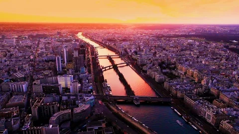 Panorama after the sunset from the top of the Eiffel Tower Video stock 105932047