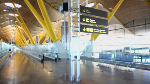Panorama of empty hall in Madrid Barajas Airport Stockbeeldmateriaal 31204665